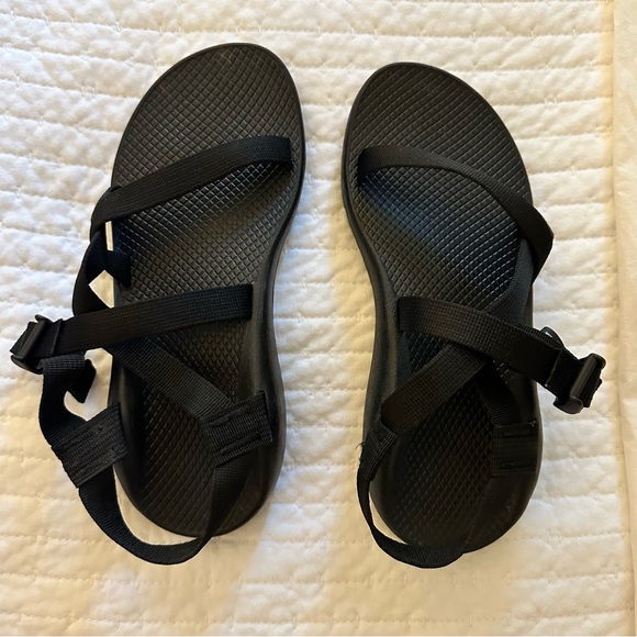 Chaco Z/1 Chromatic Sandal in Black Sz 10 - Picture 2 of 3